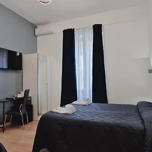 Oda ve Kahvaltı Piumith