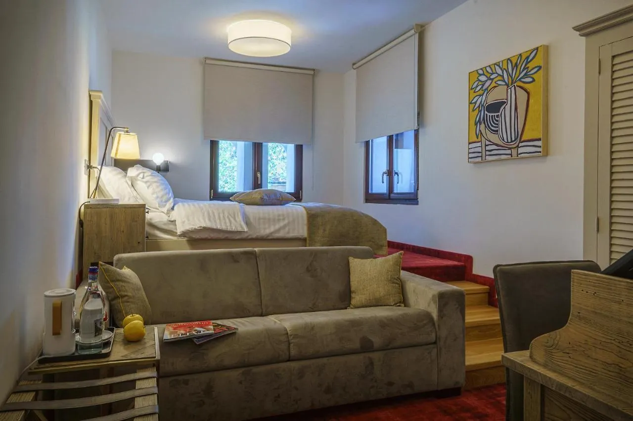 فندق La Boheme Boutique Casa Soare بوخارست رومانيا