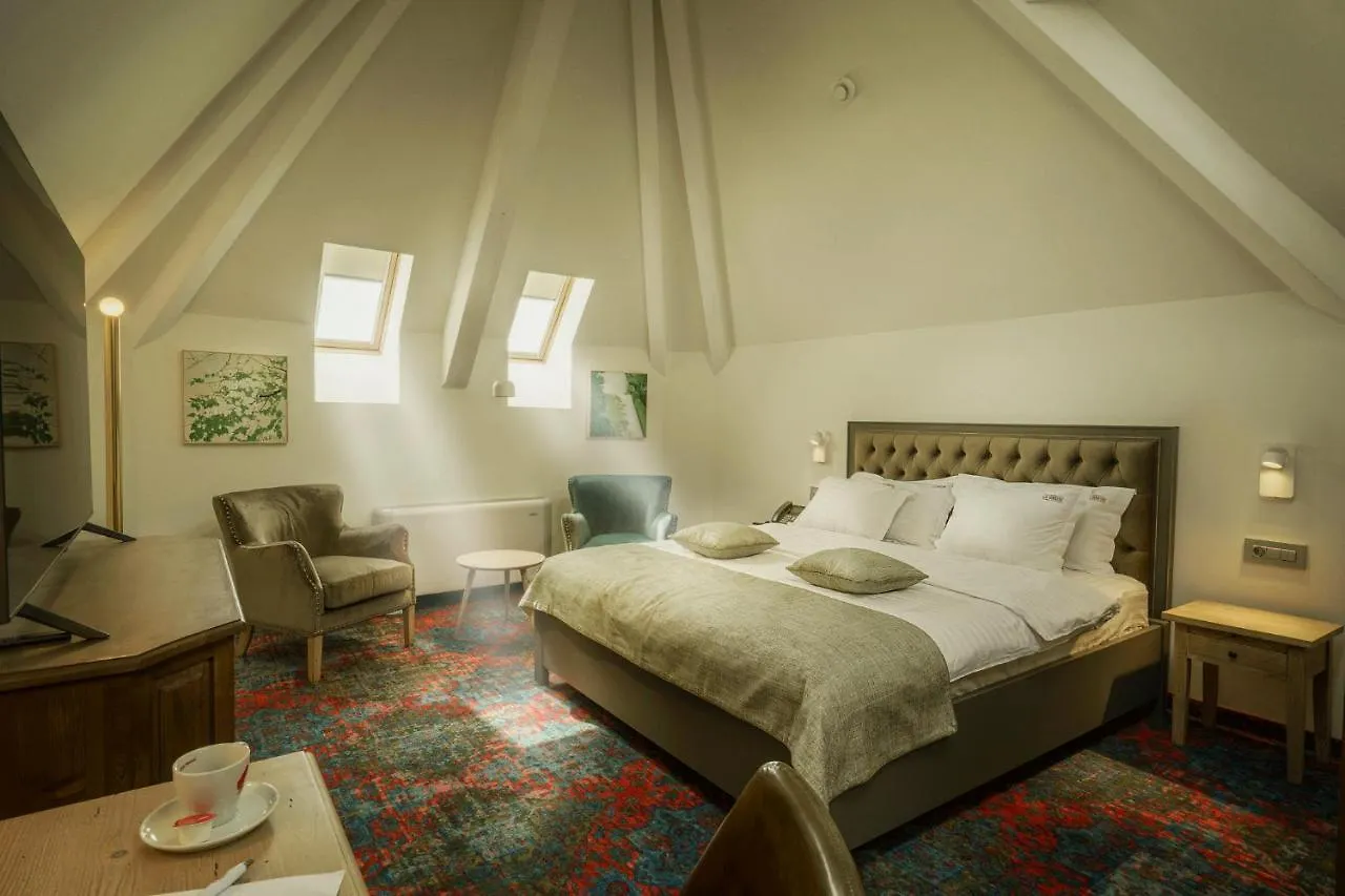 Отель La Boheme Boutique Casa Soare Бухарест
