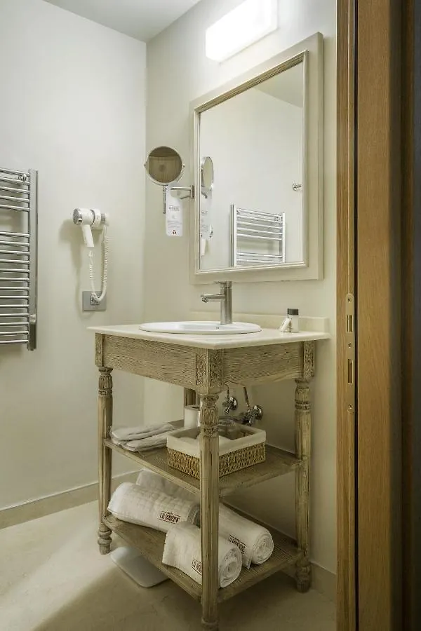 ****  Hotel La Boheme à Bucarest Roumanie