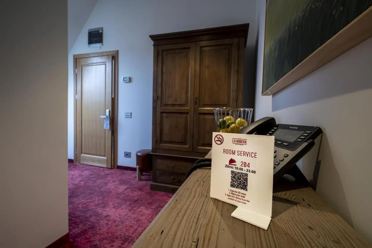 فندق La Boheme Boutique Casa Soare بوخارست 4*,